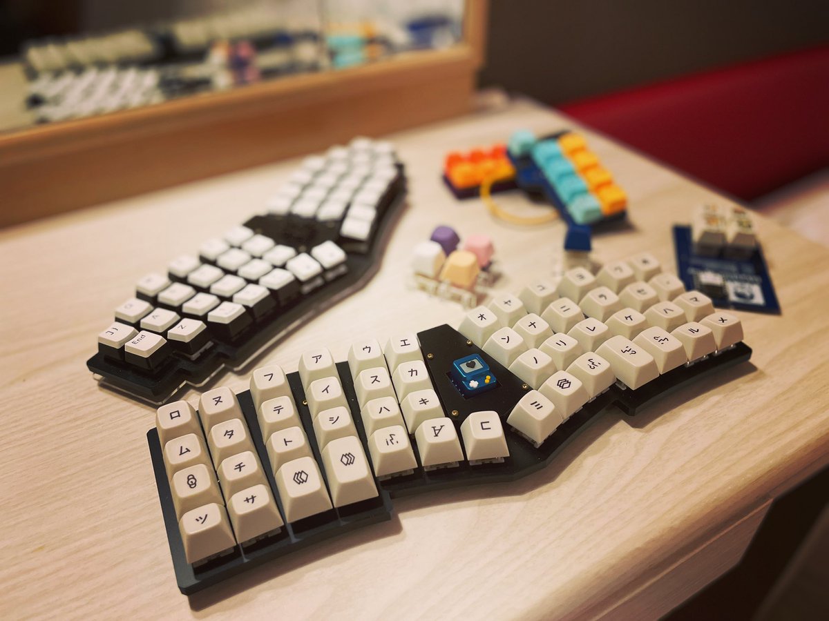 舎フマの展自キ達

Keyboard: 
#GOAT51
#Radialex
#DogTagMacroPad
#Meicb
アクリル端材キースイッチテスター

#KEEB_PD #KEEB_PD_R114 #自作キーボード #遊舎工房フリーマーケット #舎フマ