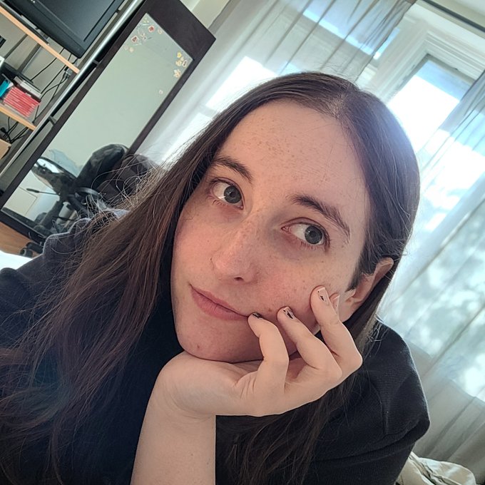 I can't see a thing without my glasses lol. Retweet if you think I'm pretty without em tho! https://t<a href="/tag/buzzcut"class="tags"><span>#buzzcut</span></a>