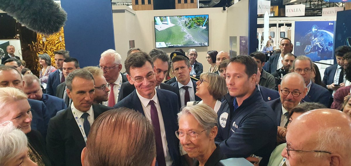 Ouverture de #IAC2022 avec <a href="/1EREministre/">Première Ministre</a> <a href="/PhBaptiste/">Philippe Baptiste</a> <a href="/CNES/">CNES</a> <a href="/ConnectbyCNES/">Connect by CNES</a> et <a href="/Thom_astro/">Thomas Pesquet</a> #innovation #spaceforsmartforgreen #space