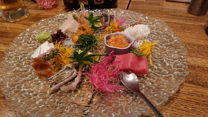 今日はふでやさんと宴に来ています!
明日は電車止まってしまったので食に走ってます! 