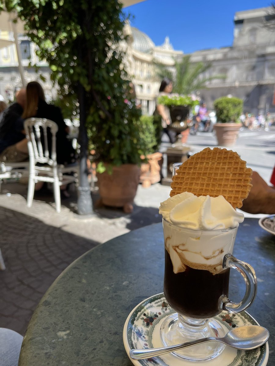 mrcode08's tweet image. #Naples 🇮🇹