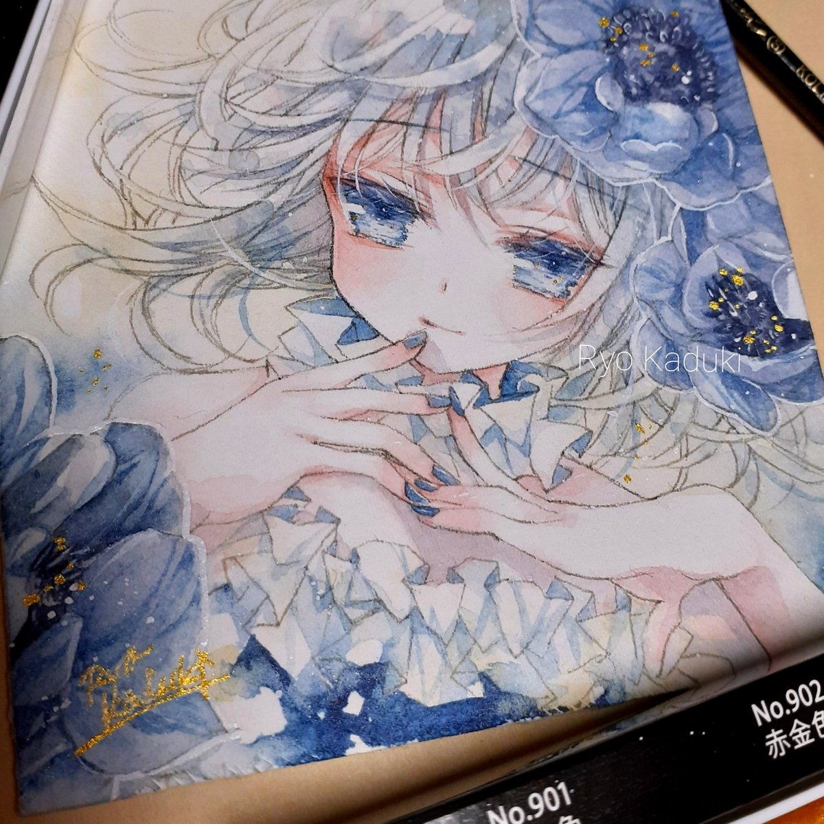 1月頃のアネモネと瑠璃も

透明水彩/彩美墨
#このタグをみた人はド正面イラストを貼る 