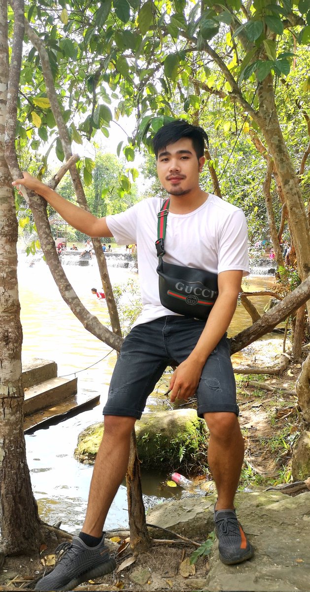 ຢາກກິນຊີ້ນດາດເດ#ໃຜໃຈດີພາໄປລ້ຽງແນ່ ບໍ່ກິນຫລາຍດອກນາ🫢🫢🫢🫢