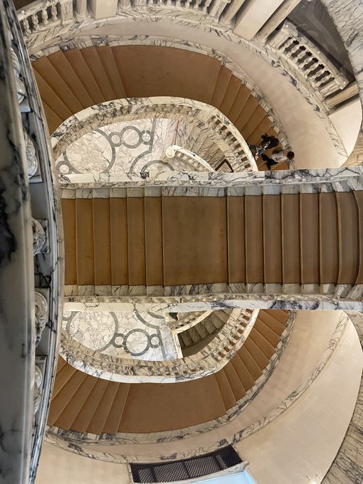 Some of my favs from the art gallery in Bucharest 💗 https://t.co/6yn3M4cYs2