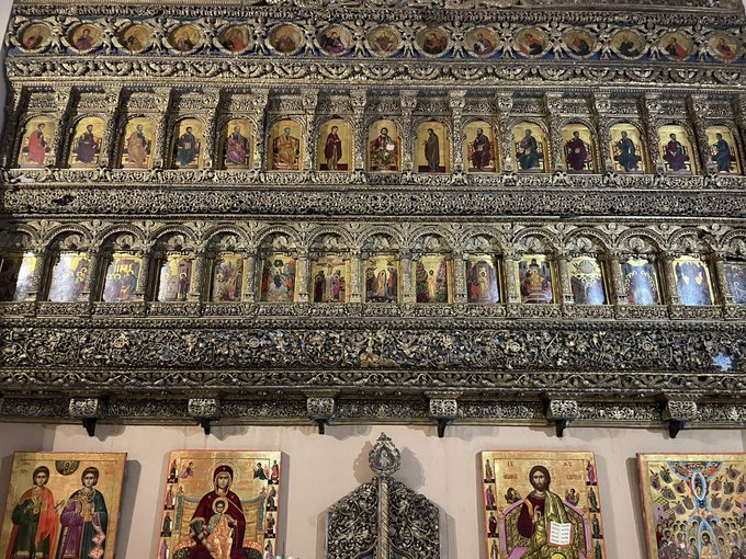 Some of my favs from the art gallery in Bucharest 💗 https://t.co/6yn3M4cYs2