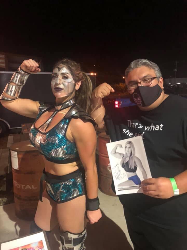 MarkRuiz0411's tweet photo. @JENNACIDE000 ……. Congratulations!!!! Wish I could have been there to see the match. This is from 2 years ago when jennacide debuted. You’re so awesome..
#musclearmy. 💪💪 https://t.co/vVHJgQ7osz