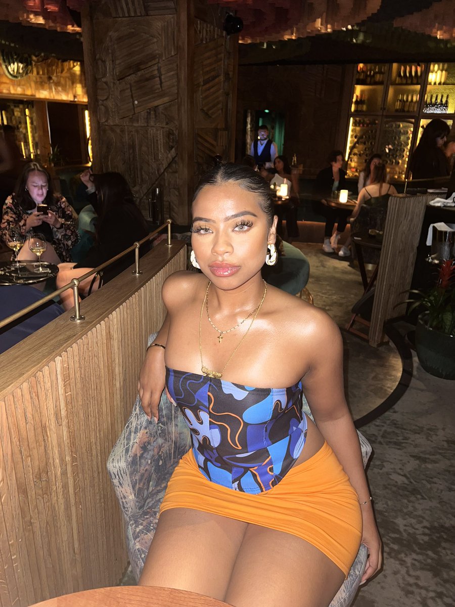 asianGodlive's tweet photo. Pay my bills whore https://t.co/uhSbyuu4KD