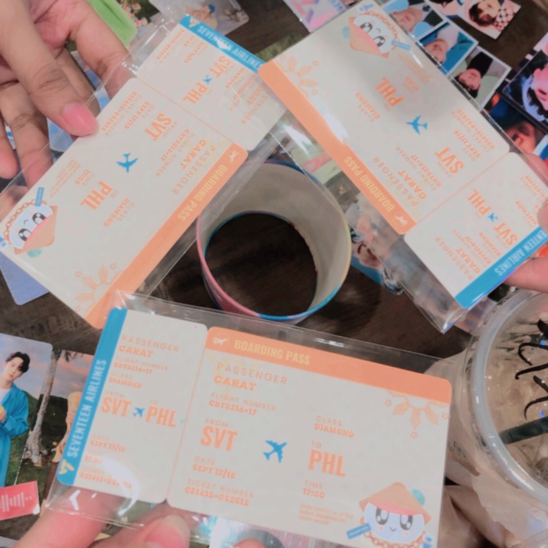jjeonghanbabie's tweet photo. pleasure meeting you @soft4EST @jhaieekwon 💗💙 this wouldn’t be possible without @CaratLandPH thank you for making my first cupsleeve event memorable! #SectorQZT https://t.co/qGI96PXsd5