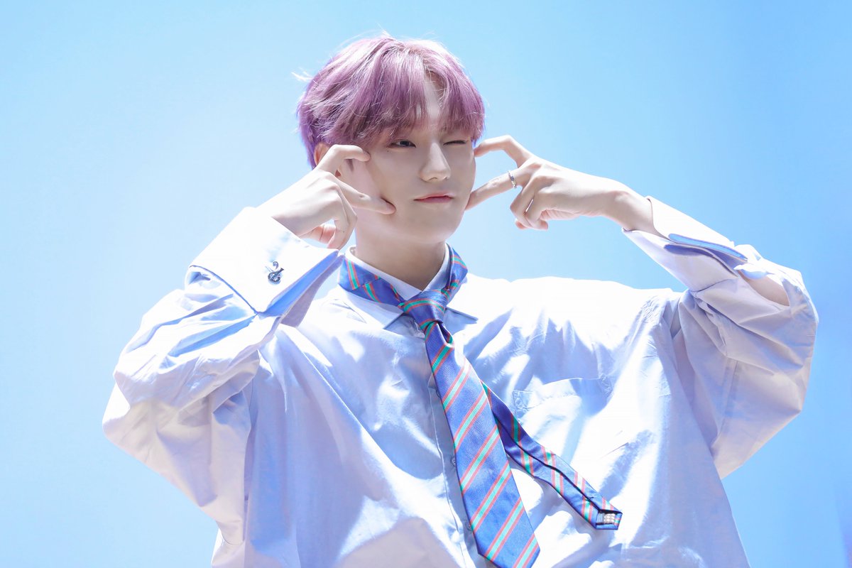 moonnight_401's tweet photo. 220917 제이제이뮤즈 대면팬싸인회

보정 by radiant
절대 제가 시킨게 아닙니다
본인이 해주겠대요 고마워 사랑해❤️

#루미너스 #LUMINOUS #LMN #우빈 #정우빈 #WOOBIN #반짝우빈 https://t.co/AJIpmPRlbL