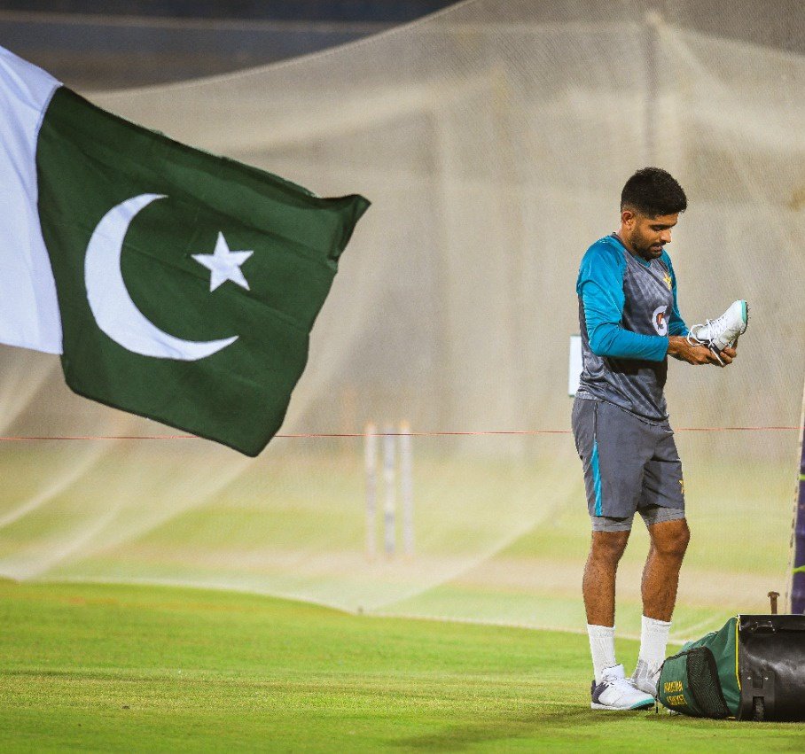 Team_BabarAzam's tweet photo. 𝑩𝒂𝒃𝒂𝒓 𝑨𝒛𝒂𝒎 × 𝑷𝒂𝒌𝒊𝒔𝒕𝒂𝒏 𝒇𝒍𝒂𝒈 🇵🇰

- The flag and it's Pride 💚 #BabarAzam𓃵 https://t.co/hyzxGawvdR