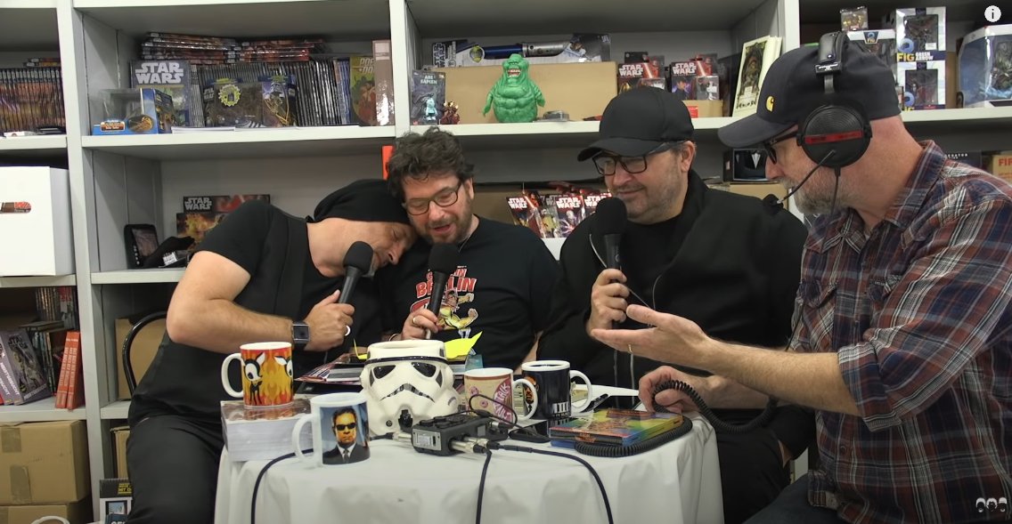 sbsmoods's tweet photo. Wat süß. SBS Podcast #50 #geschenke https://t.co/CcG99T0k9X @TStraeter44149 @HennesBender68 @Gerry_Streberg @OlisCartoons @PodcastSBS https://t.co/odB7bFQ800