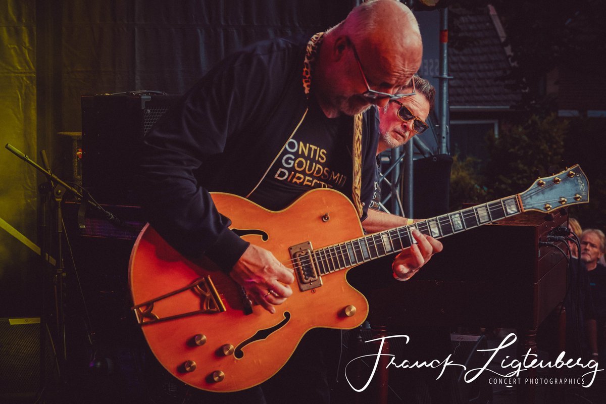 FranckLigtPics's tweet photo. Little Impression of ......Montis, Goudsmit &amp; Directie ... Live at......IJsseljazz 2022......Swingin and Funkin` Performance

#tour #musicians #musiclife #stage
#festival #concertphotography #popmusic #vocals  #gig    #liveband #liveperformance #montisgoudsmitdirectie #ijsseljazz https://t.co/sWX06H9oWZ