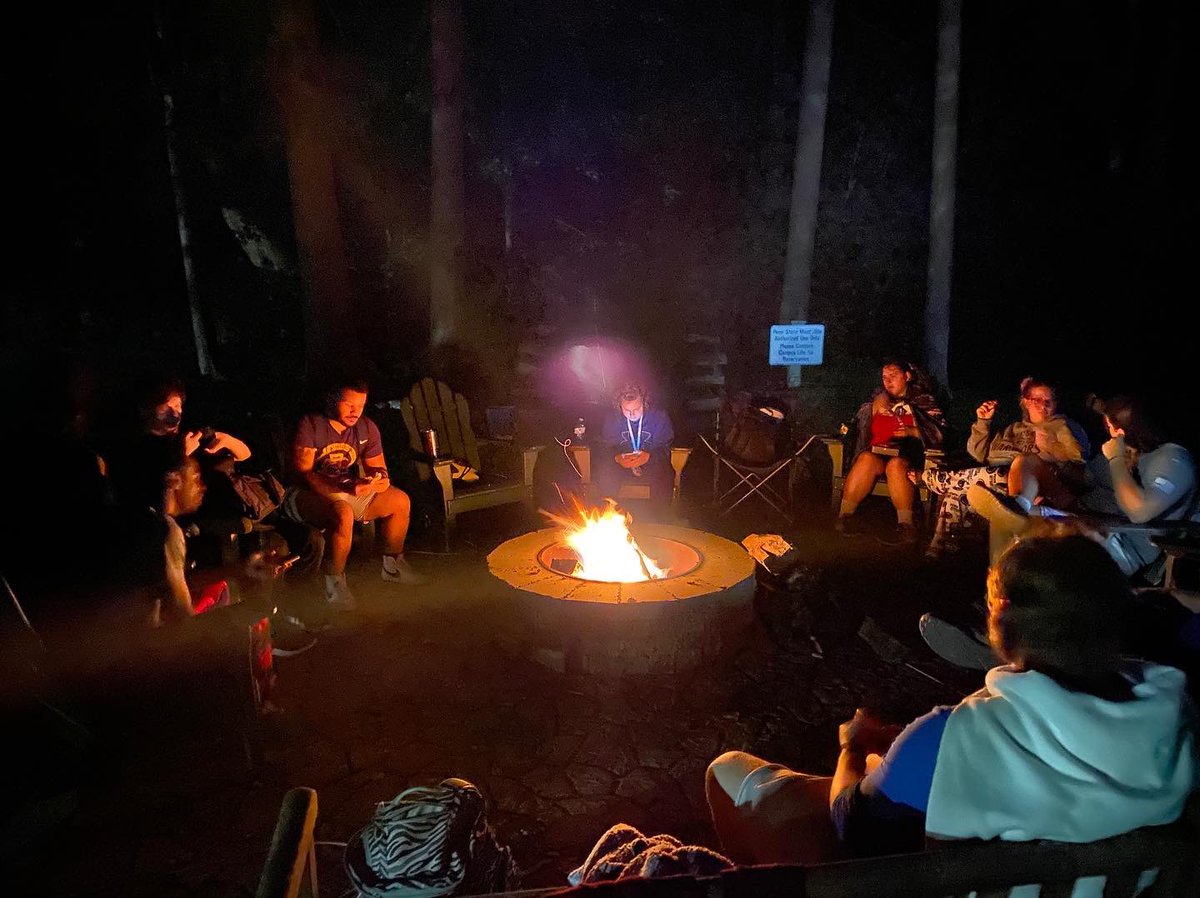 TheOutdoorProf's tweet photo. The first annual @montaltopsu Camping on the Quad was a huge success! 🏕️💙🤍

Where can I put “chased fox away from students” on my Tenure Dossier… 🤔 🦊 https://t.co/IXU9qePEis
