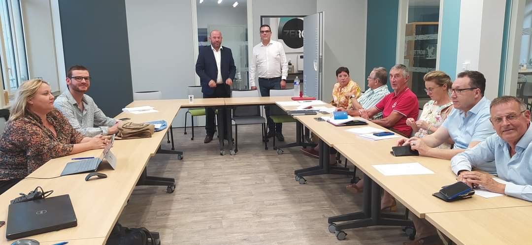 RBoeufAlary's tweet photo. Nous recevions lundi dernier au Conseil de développement de @NiortAgglo le sénateur @Mouiller_P afin qu'il nous présente son rapport sur les déserts médicaux.
Merci M. le Sénateur pour votre disponibilité ! #Niort #NiortAgglo #CDCAN
Cc @ntouchard79 https://t.co/K7jhFWUP3d