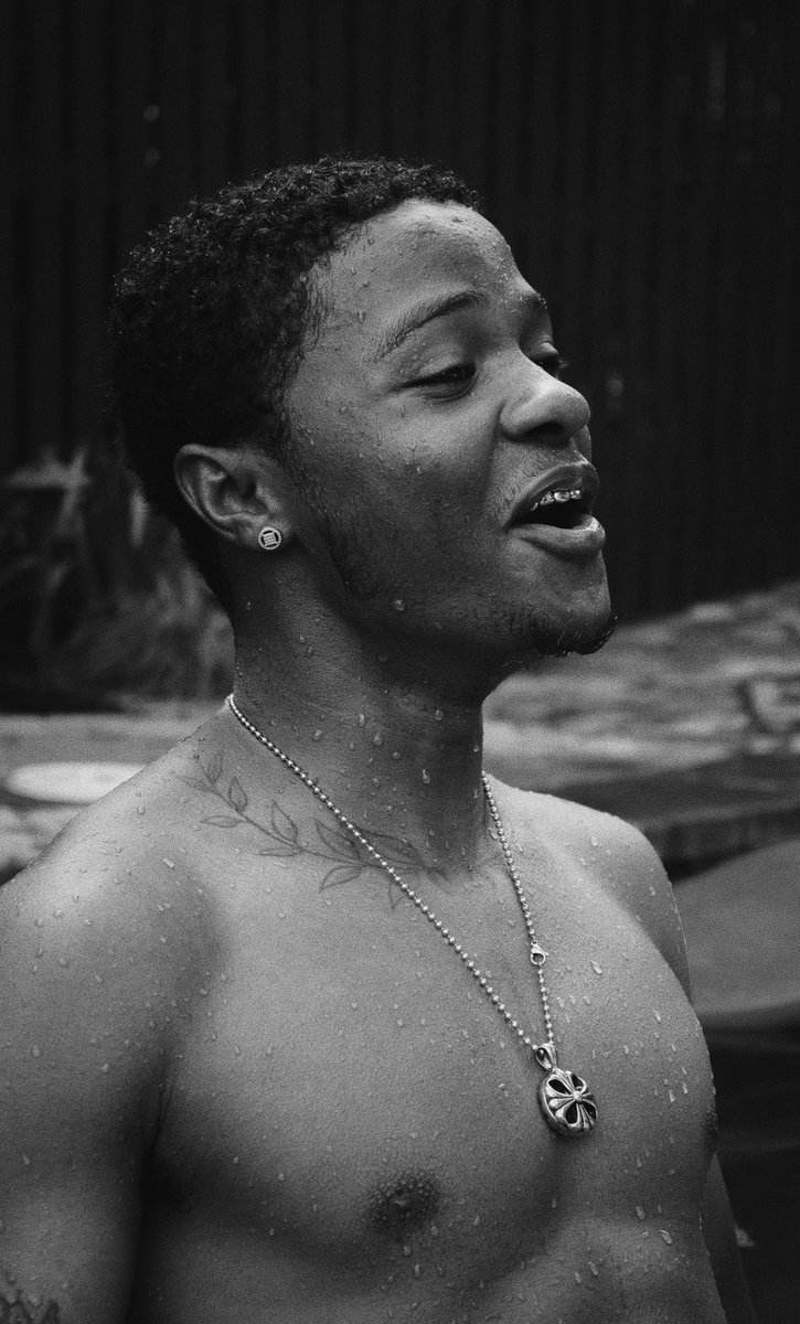 sstackaveli's tweet image. glad i retired da golds