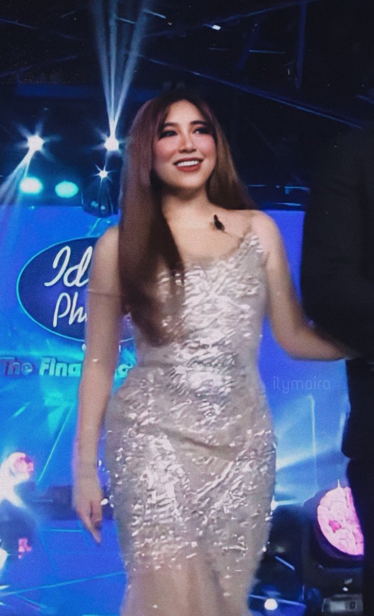 ilymoira's tweet photo. judge moira you are absolutely stunning ✨

IdolJudge Moira 
#IdolPH2GrandWinner https://t.co/hvgLbghhkZ