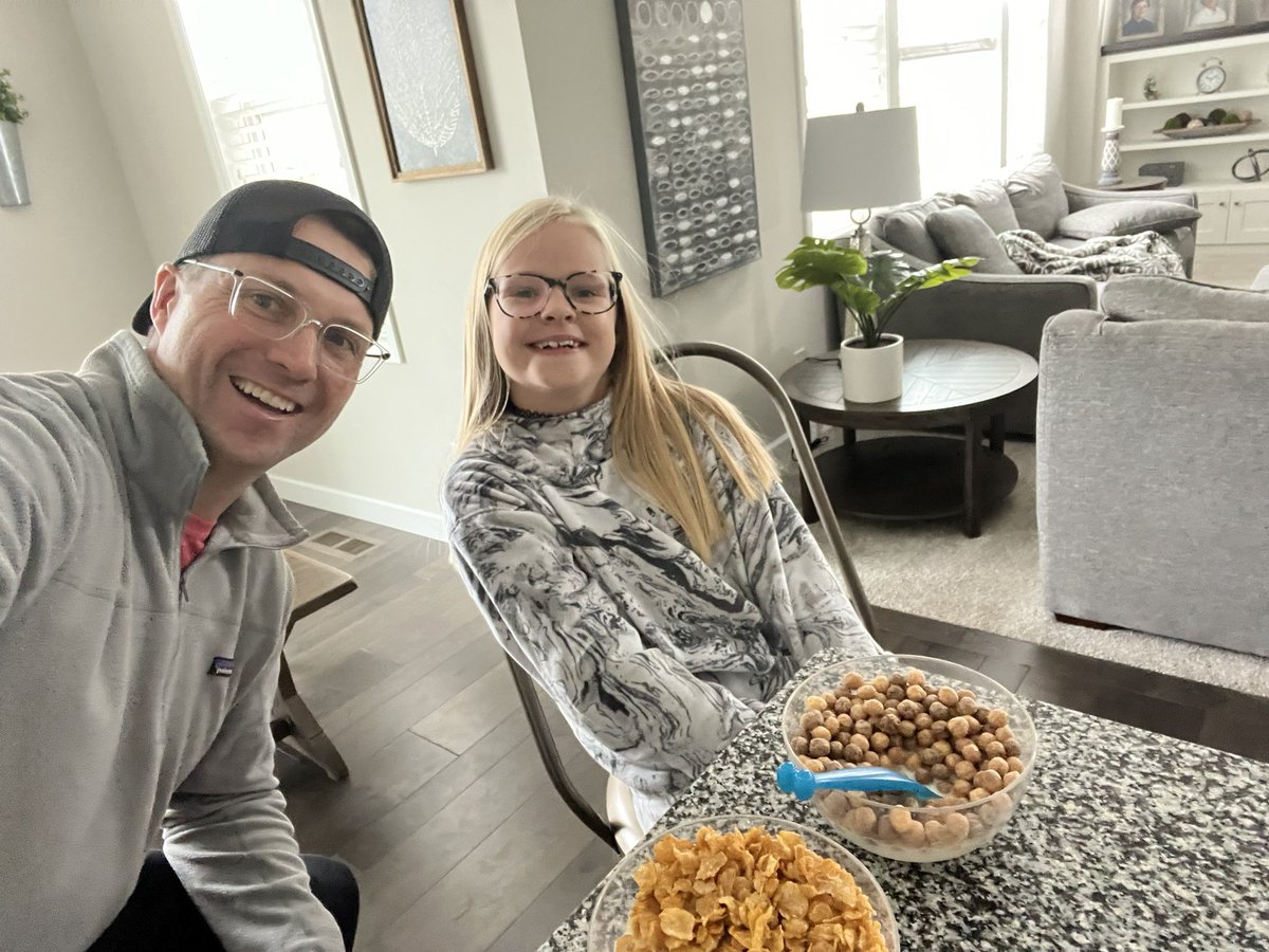 BNDSDAD's tweet photo. Daddy/Daughter Cereal 😃 https://t.co/V4mFiD31fe