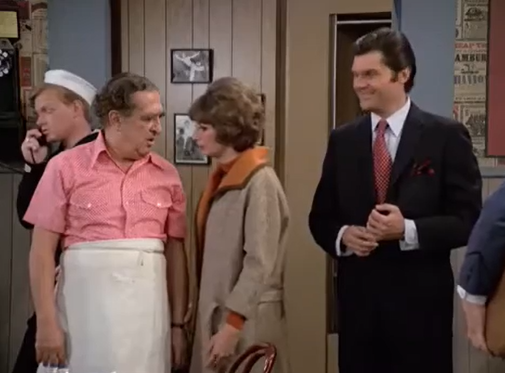 Remembering #FredWillard on his birthday, seen here in a 1976 episode of 'Laverne & Shirley'.