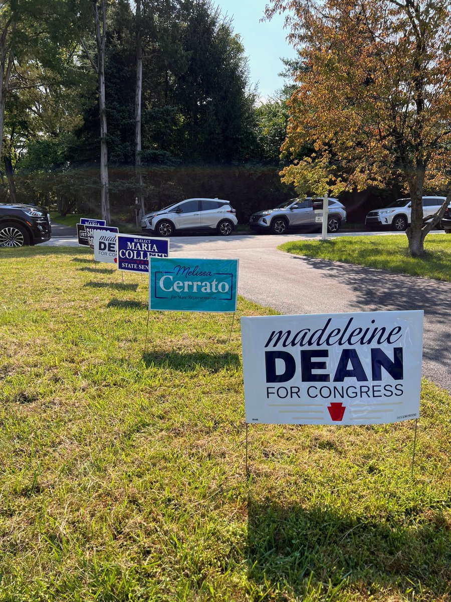 Kicked the day off in Lower Gwynedd.

Great to meet with and talk to support with <a href="/TeamKClark/">Team Katherine Clark</a> and other dynamic women leaders about the fight for our rights — and the importance of the upcoming election.

To win this fight — we must elect pro-choice, anti-filibuster candidates!