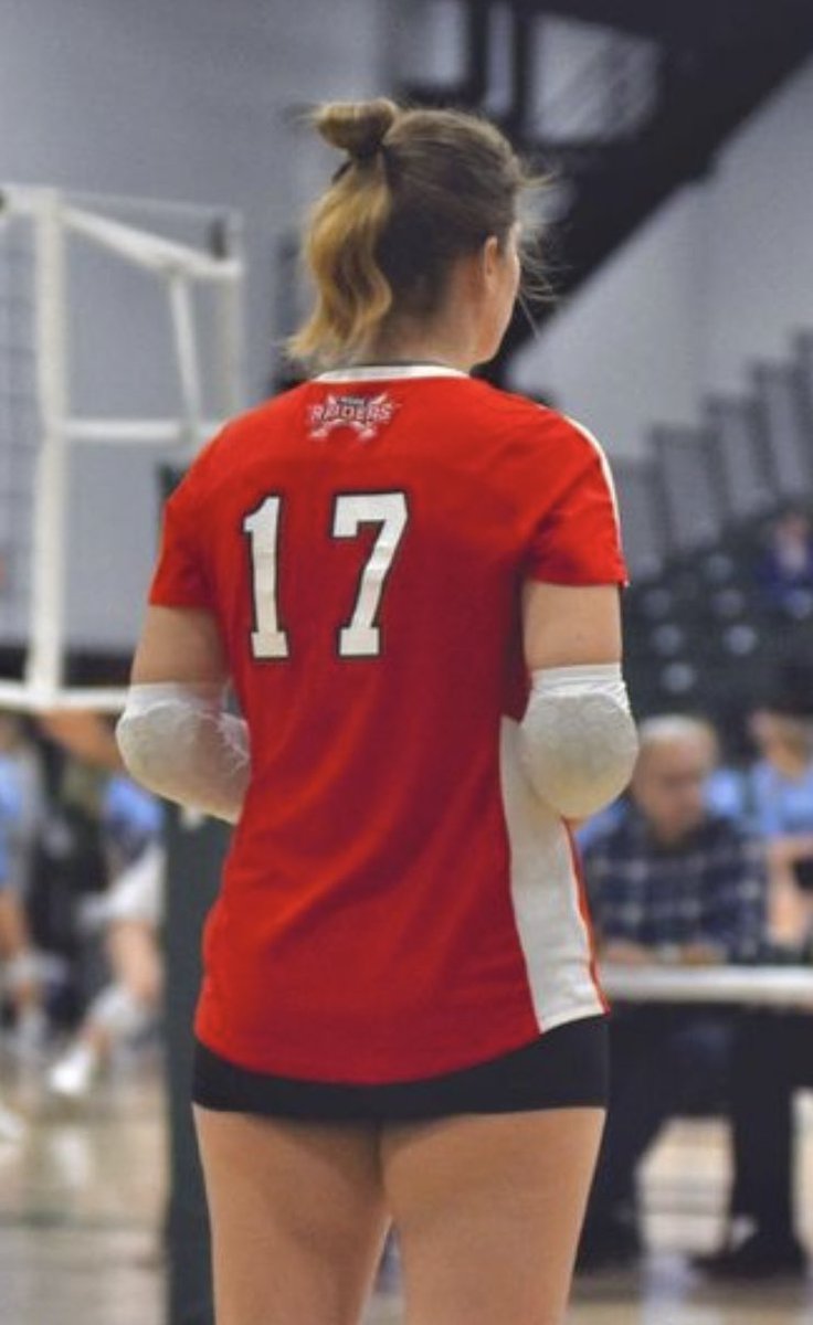 MSOEWVB's tweet photo. Congrats to senior setter Amanda Yackley for moving into the top 5 all-time in career assists in program history! #oneseven #theraiderway #yacks https://t.co/y7ATpwVzu4