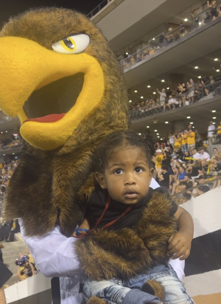 Qiyannaaaa's tweet photo. Great game last night @Slideweezy #SMTTT #SouthernMiss https://t.co/7vllr9gTBH