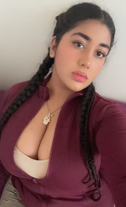 Watch tanvi khaleel🇮🇳's leaked NSFW photo on TwXstars