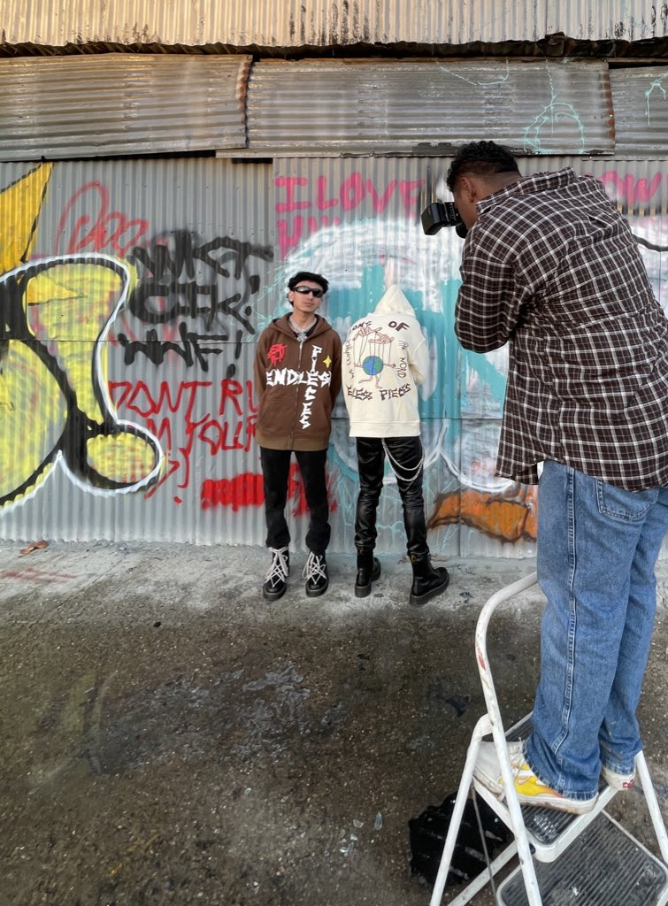 mybloodylos's tweet photo. photoshoot ✅ https://t.co/ll6LHraWmS