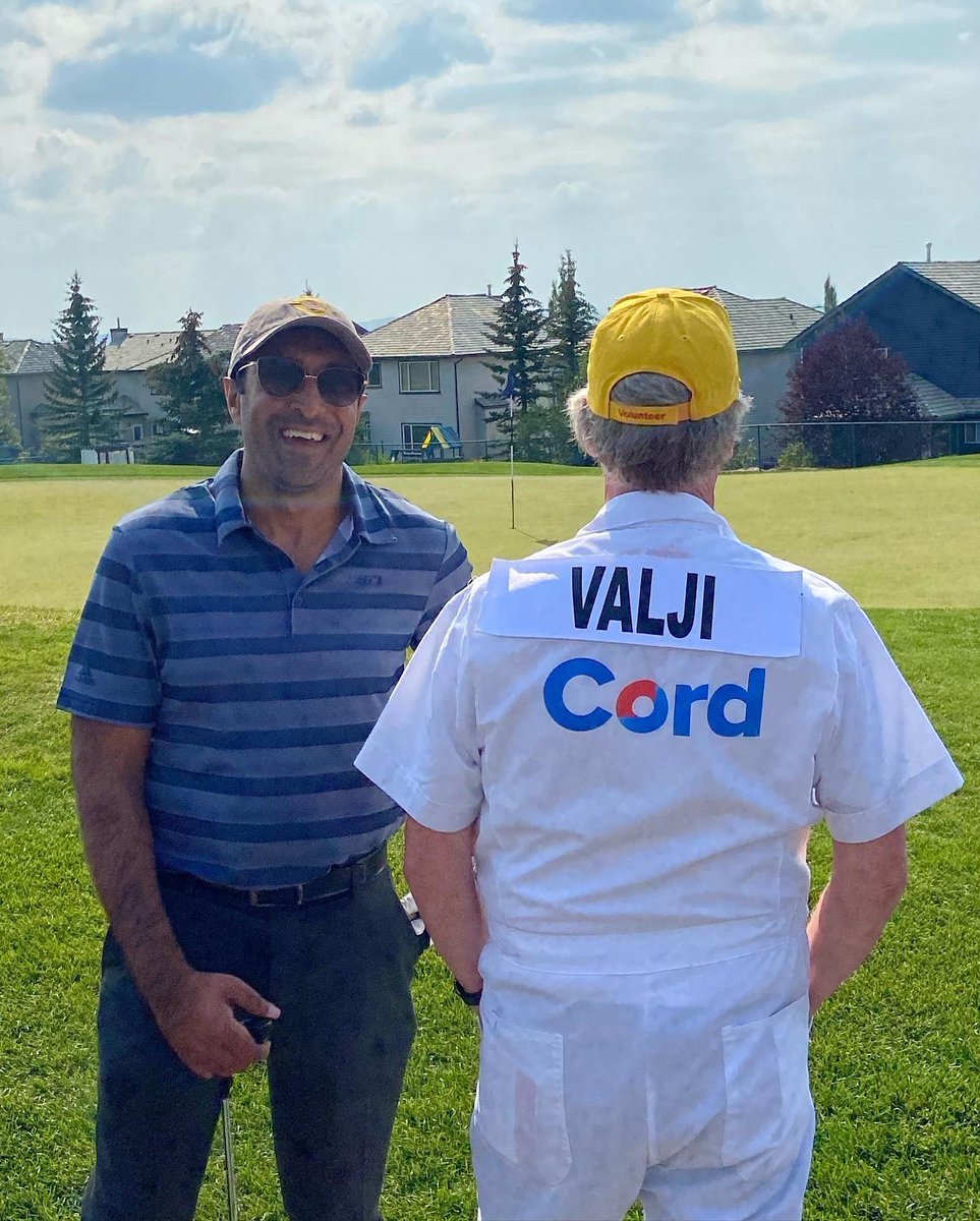 salimvalji's tweet photo. Super enjoyable to spend part of this week at the @FlamesFdn ‘s annual Celebrity Charity Golf Classic with participants Scott, Ryley, Darcy, Larry, &amp; Matt, all for a great cause! 🏌🏽‍♂️⛳️ https://t.co/AVerdhCgSr