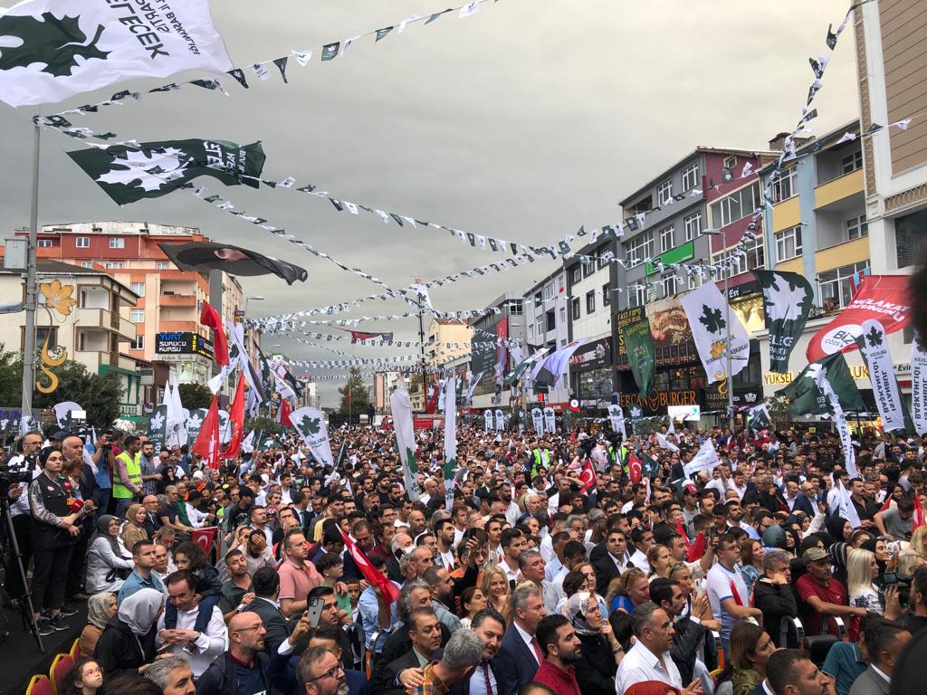 Gelecek Partisi İstanbul İl Başkanı İsa Mesih Şahin:

"Buradan ilan ediyoruz, adayımız Genel Başkanımız Ahmet Davutoğlu'dur."