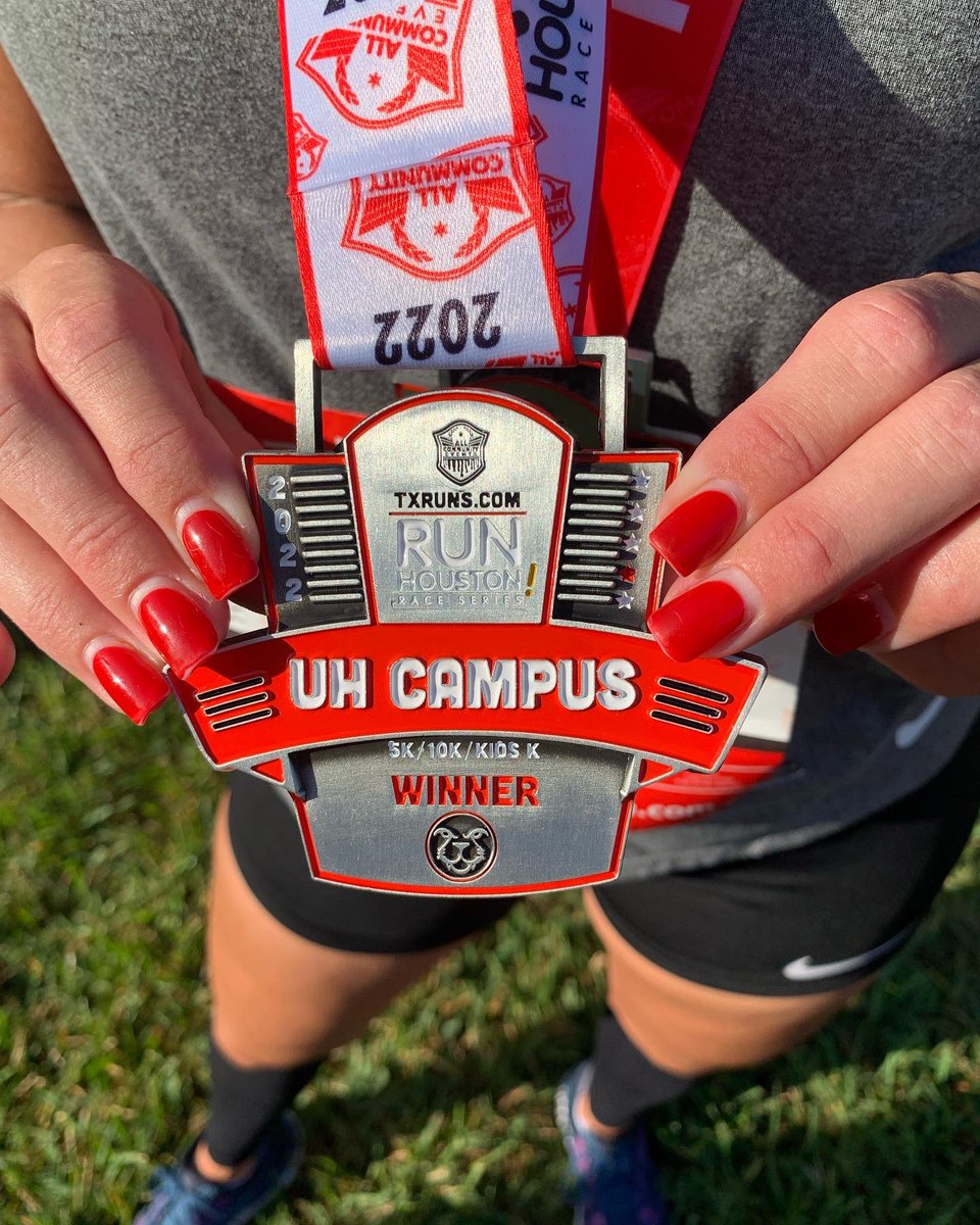 CoachWachel's tweet photo. It was a beautiful day for a race and to take home some hardware! πββοΈπ₯π #foreverarunner #runaddiction #unstoppable #runhouston #UH5k https://t.co/vJmtuKtQEh