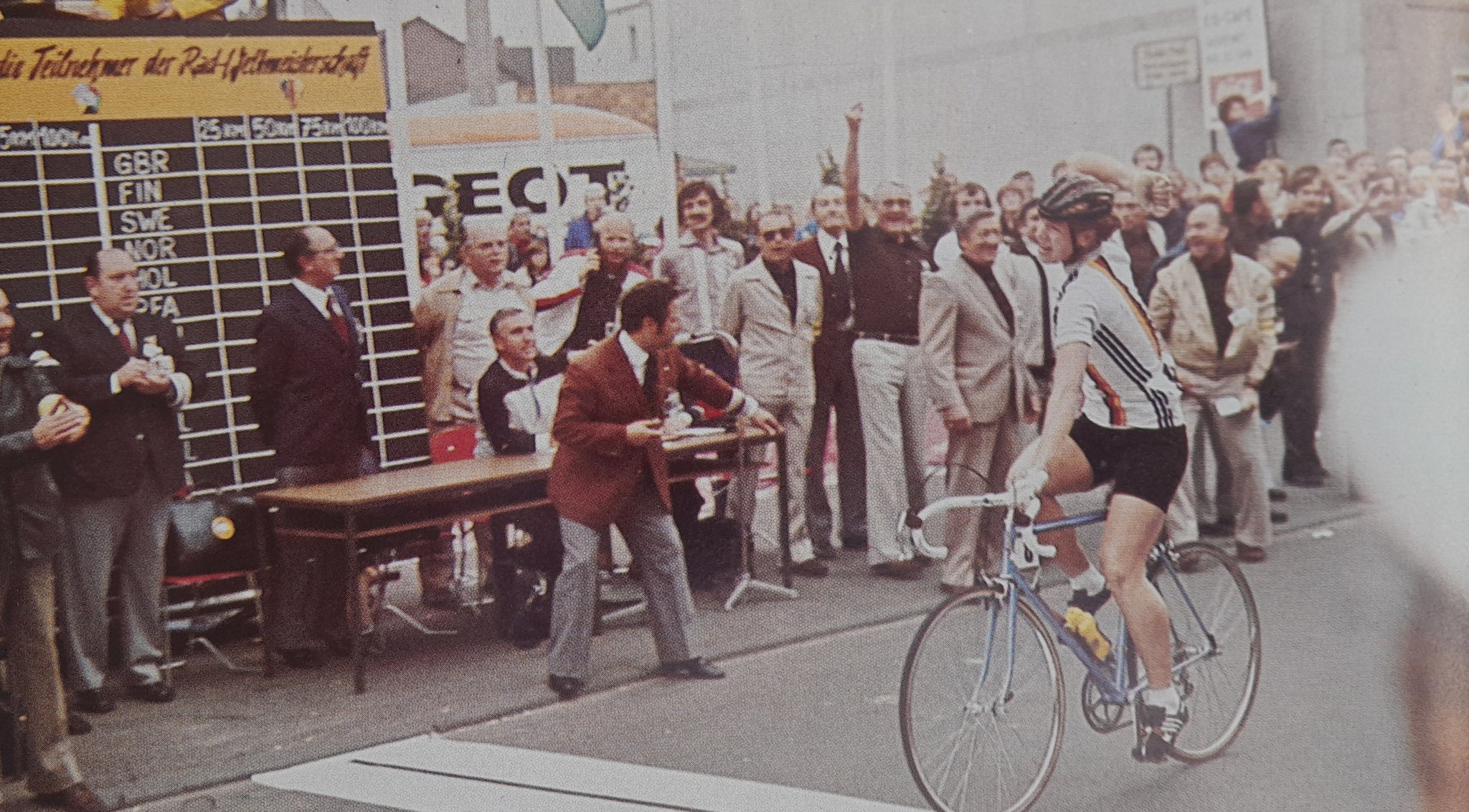 mission cycling club