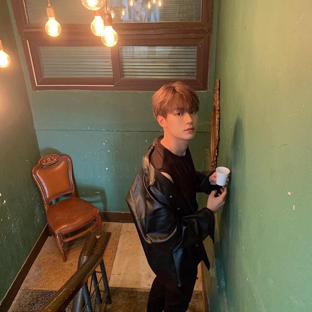 tobe1goon's tweet photo. 193의 큰 키와 얼굴도 노래도 춤도 연기도 완벽한 박서함 제보합니다🥰🥰 제꺼니까 아무도 넘보지마세요 칵투♥ https://t.co/rO9CTkzlAv