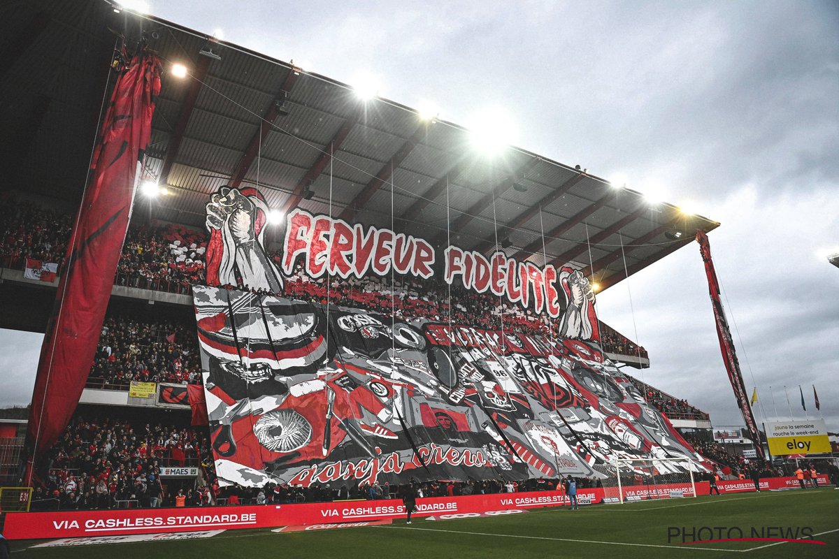 Standard_RSCL's tweet photo. 📸 Tifo-masterclass 😍

#STACLU #JPL #COYR 🔴⚪ https://t.co/O5mp4JbgBo
