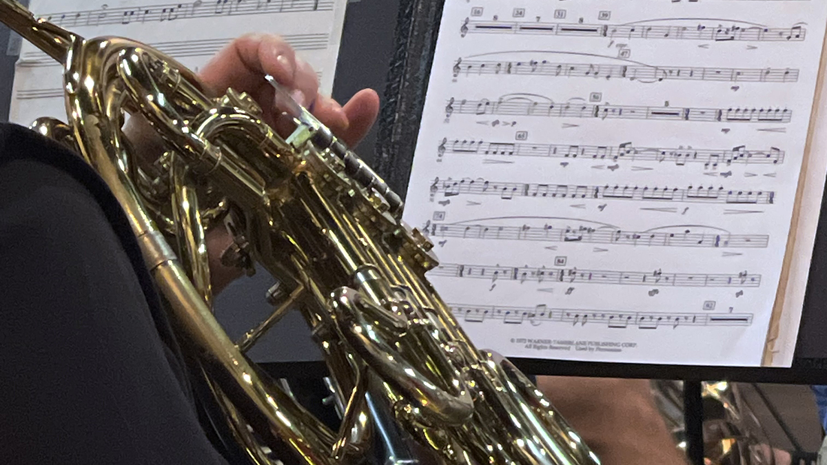 tucsonpops's tweet photo. The weather forecast is clear and perfect for a night of The Classics. The evening features the national touring act, Not Fade Away, and Michael Fan as soloist for Czardas. The full program and all details are on our website. See you tonight! https://t.co/2Yev2wRDzb https://t.co/vS5mHYptkQ