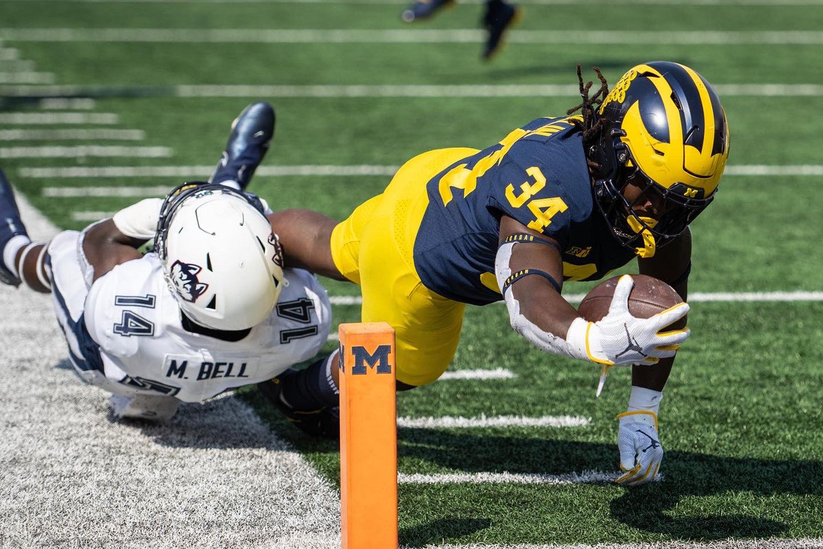 LeonMFranklin's tweet photo. First TUD 🕺🏿 #GoBlue 〽️ https://t.co/gFJ3budKnD