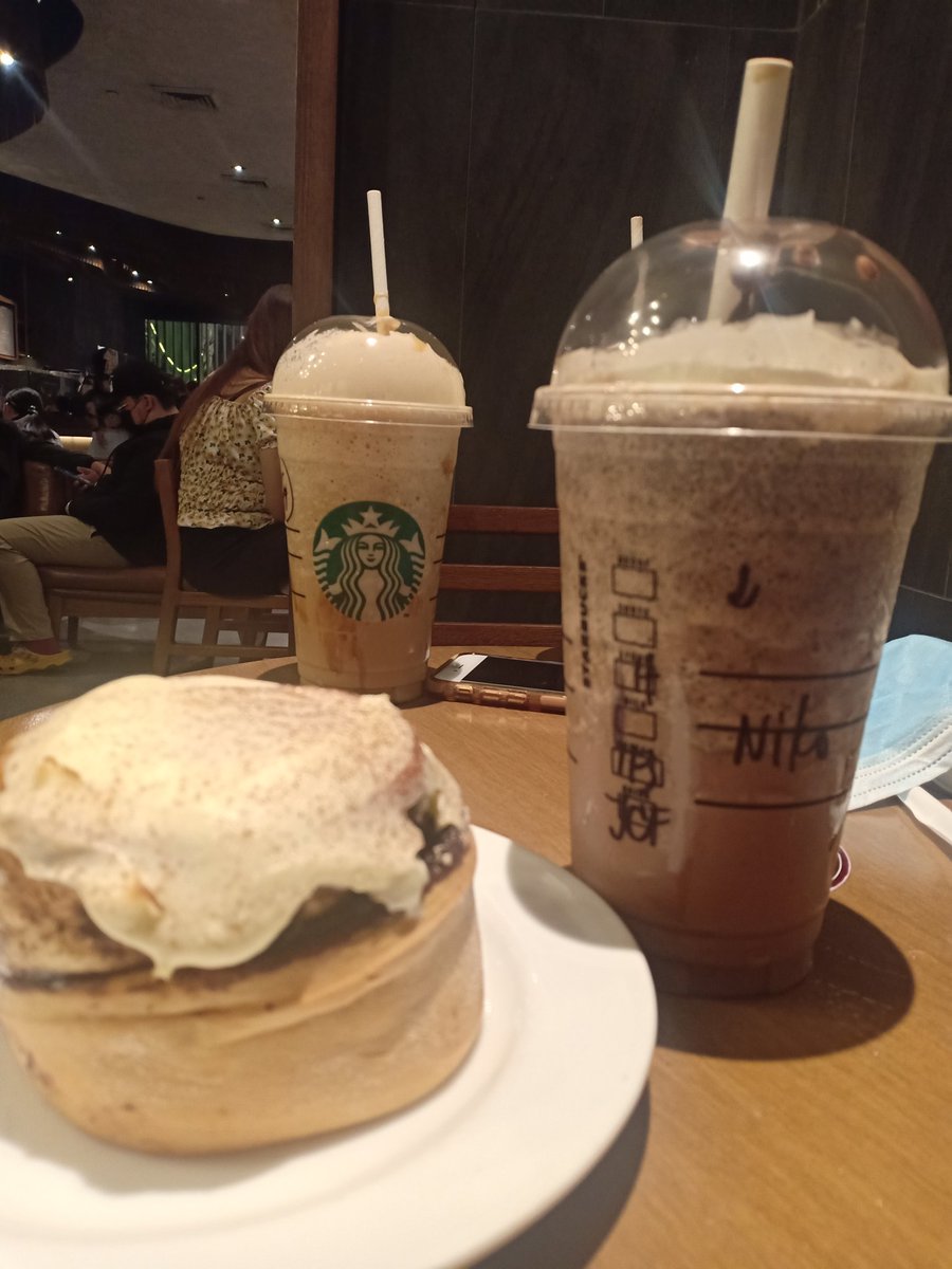 NICK__PH's tweet photo. All day chill 😐☕ https://t.co/rX5tpA2BcV