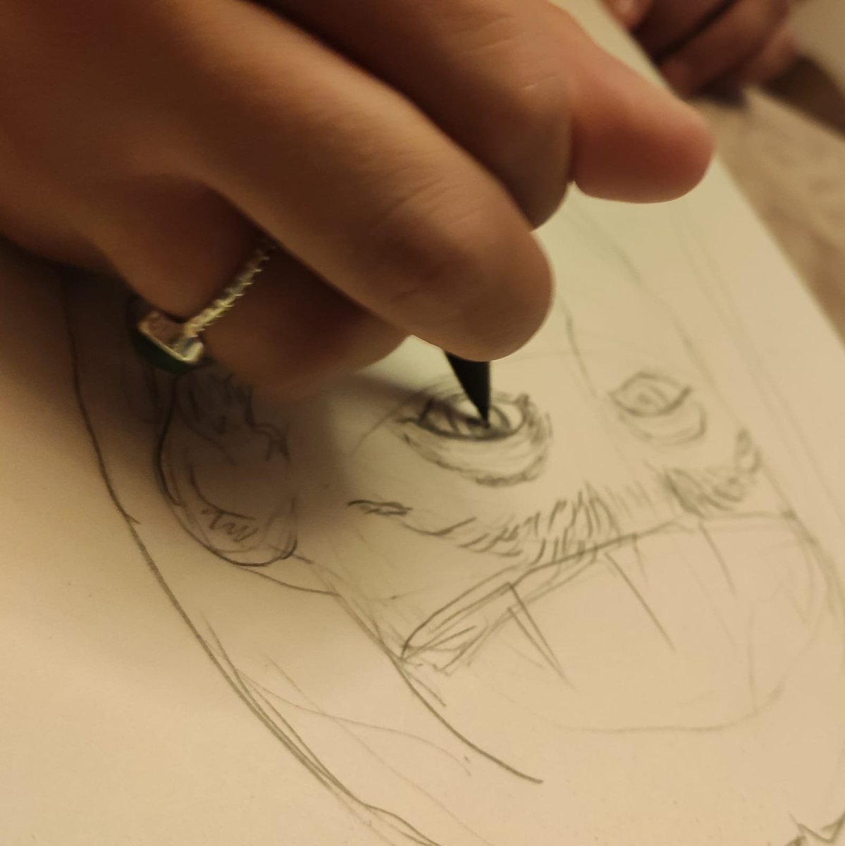 Thesathei tweet media