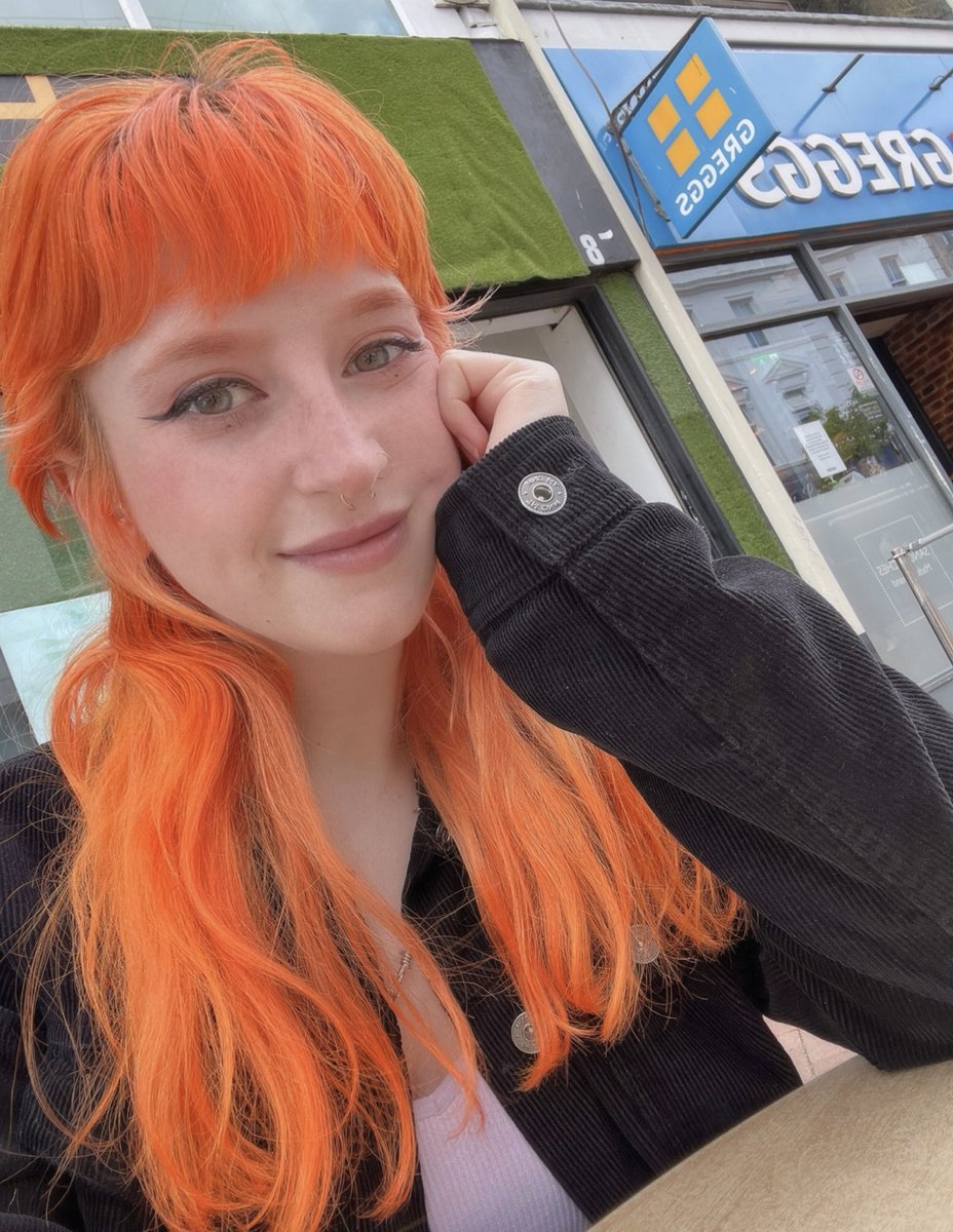 MeeshVS's tweet photo. I <3 Greggs https://t.co/KYhPqTSKTk