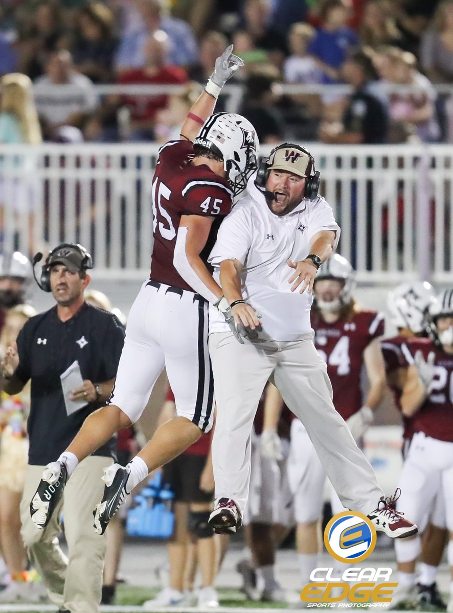 clifflavelle's tweet photo. This is Friday Night Lights! Mikey Rosa forces the turnover. West Ashley at Wando. ClearEdge Sports Photography. #wandofootball #chsfootball #chs @WandoHSFootball #fnl https://t.co/pbbvpHqN4Y