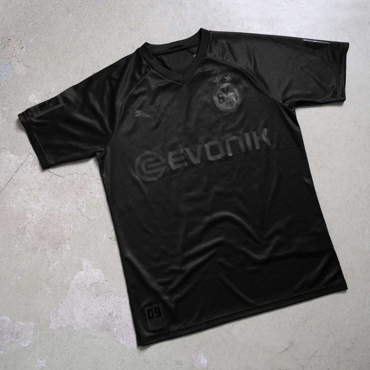 TheJerseyPlace's tweet photo. If Vinicius Jr scores in the Atletico Madrid vs Real Madrid game today, we will give away a Replica JP Mystery Jersey to one lucky follower! 

How to participate :

1️⃣ RT this tweet
🤝 Follow us 

All the best 😁
#JPGiveaway #Zambia 🇿🇲 https://t.co/U9UaeQb58U