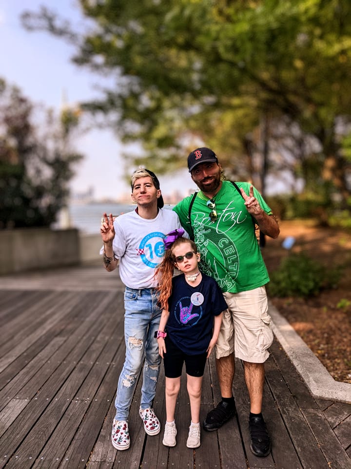 MoebiusSyndrome's tweet photo. We are incredibly proud of our team at @MyFace #RacesforFaces in #NYC today! Thank you to Jennifer Garvey for organizing this incredible team, and Austin Halls and Nathaniel Russo for participating. Together the team has raised more than US$ 900! https://t.co/jIBCffjRcK
