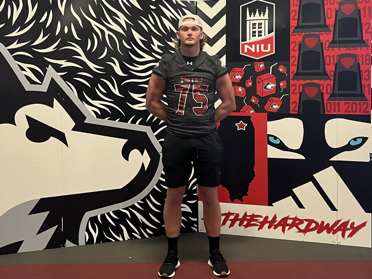 Had a great game day visit, thank you <a href="/NickBenedetto_/">Nick Benedetto</a> for the invite! <a href="/NIU_Football/">NIU Football</a> <a href="/HinsdaleSouthFB/">Hinsdale South Football</a> <a href="/DeepDishFB/">DEEP DISH FOOTBALL</a>