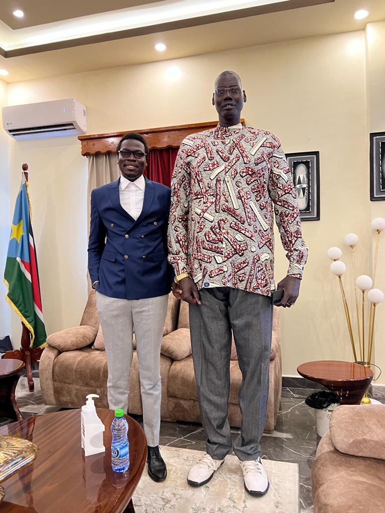 I too have attempted and gotten humbled. Really thought I was tall huh. Big up to Malith though, he’s a national treasure 🖤🙏🏿

#SSOT