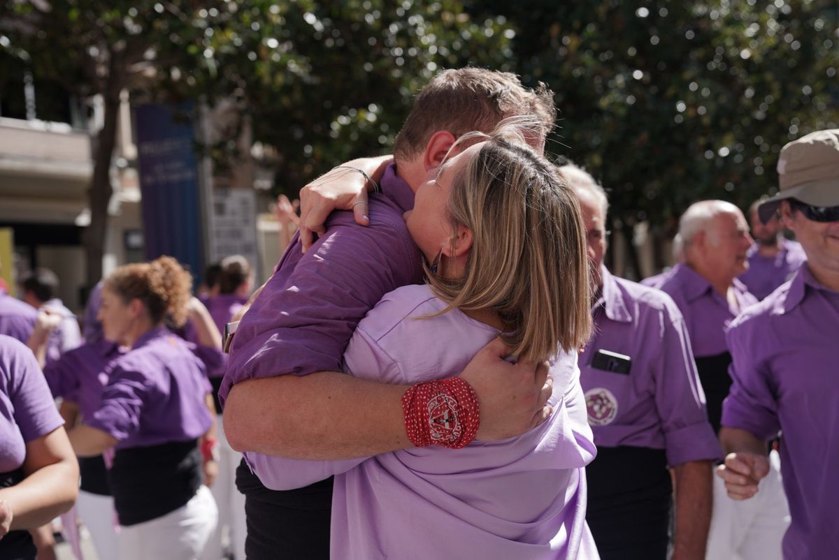 ALladoSaus's tweet photo. La diada castellera d’avui ha sigut increïble, gràcies per emocionar-nos un cop més 💜 @CCFigueres 

Sou un orgull per a Figueres #amuntliles #25anysliles https://t.co/CUfhUp736S