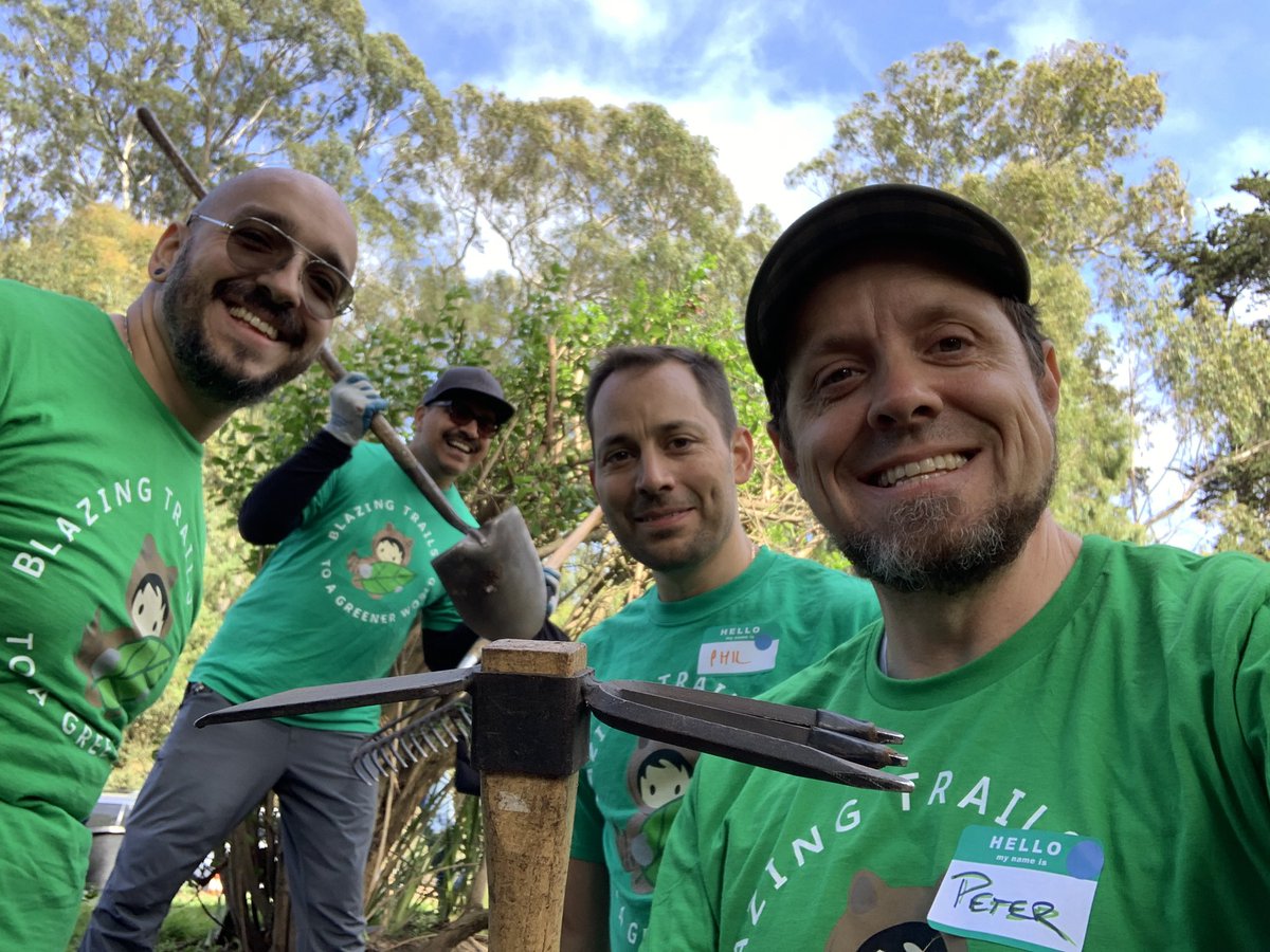 pchittum's tweet photo. Amazing time volunteering yesterday with @PhilippeOzil @julian_duque gardening @aids_memorial through @Salesforce #Outforce #Earthforce and #Vetforce. Although my arms are really tired. https://t.co/c9uHN77CmK