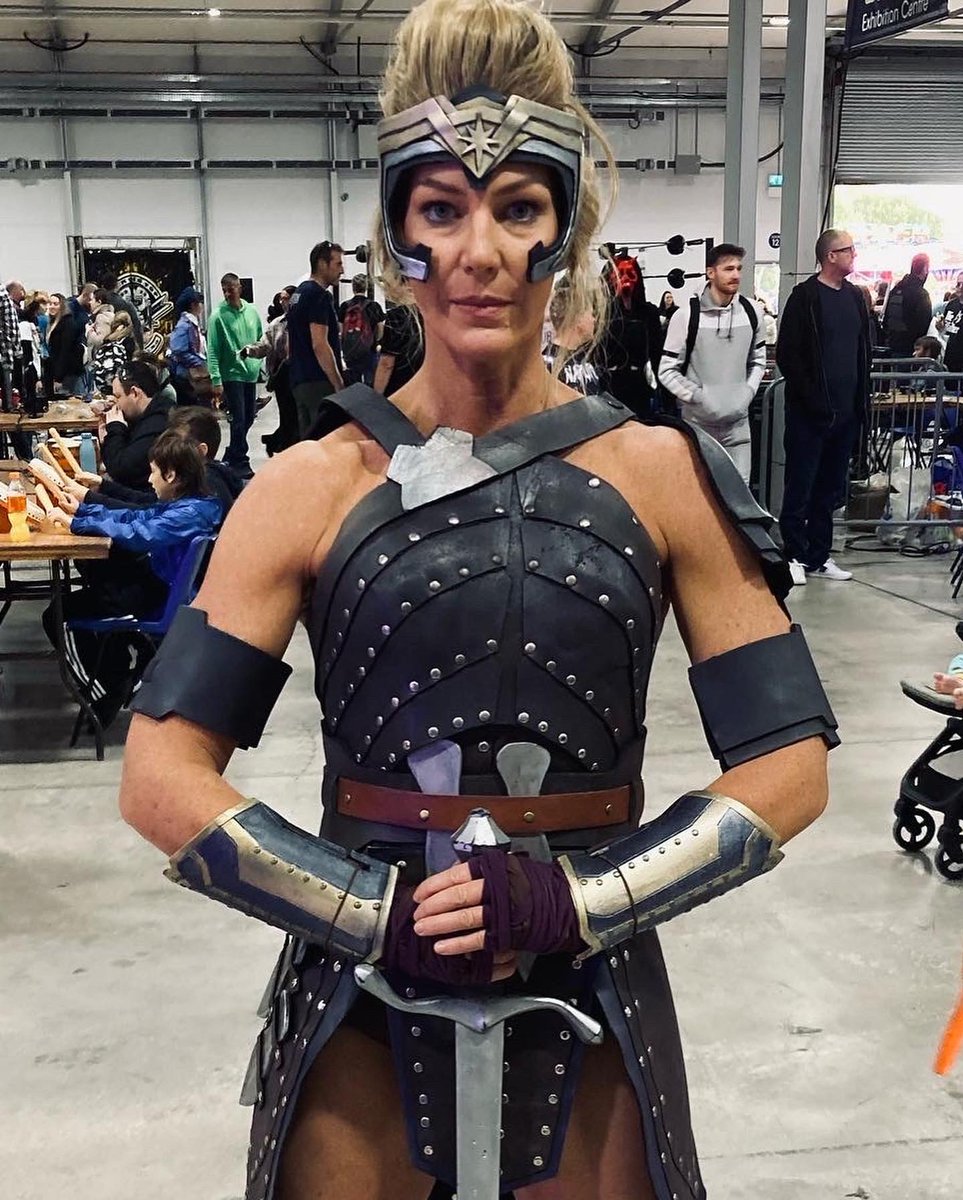 comconnireland's tweet photo. MORE FROM OUR COSPLAYERS! #sundayfunday #onlyatcomiccon https://t.co/tusE9eWsyF