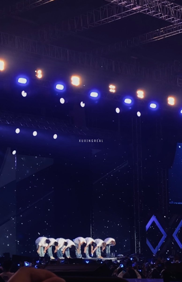 Xuxingreal's tweet photo. 220917 #SS9inJKT  예성 &amp; ENDING https://t.co/VZJJQpq0cs