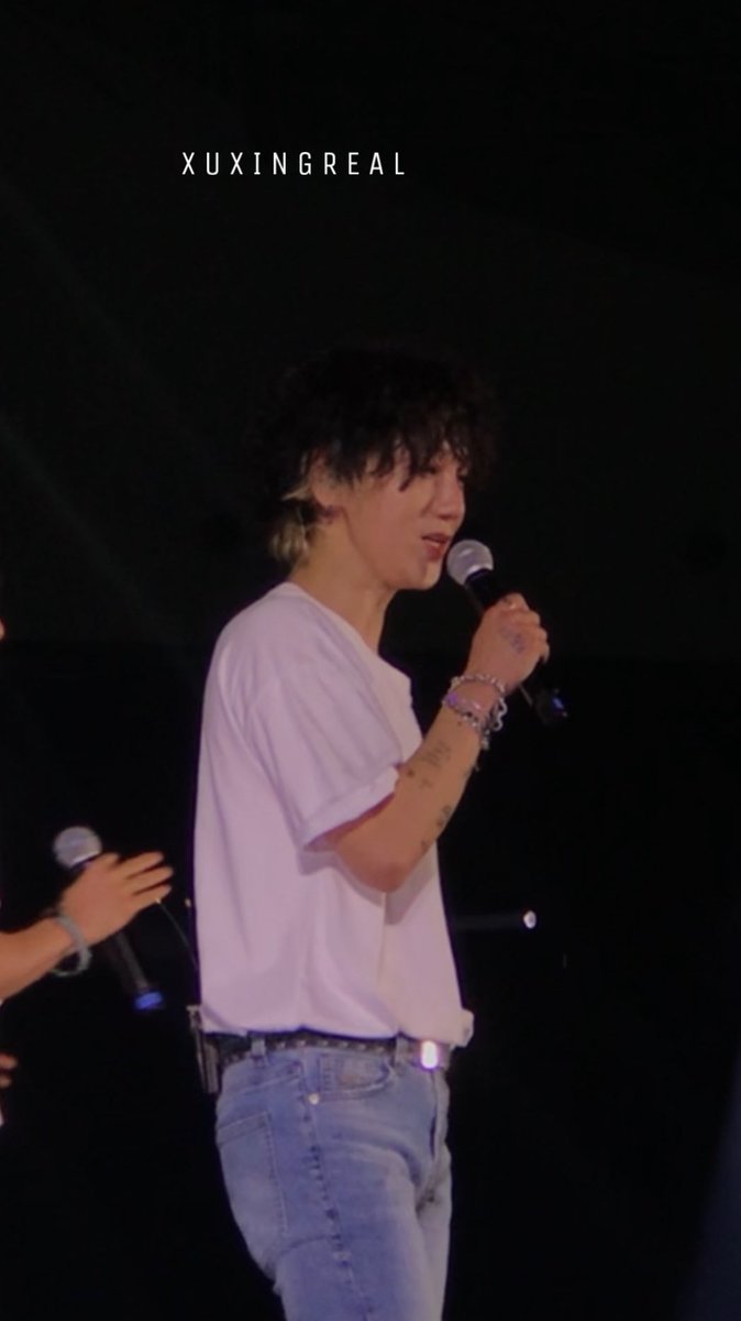 Xuxingreal's tweet photo. 220917 #SS9inJKT  예성 &amp; ENDING https://t.co/VZJJQpq0cs