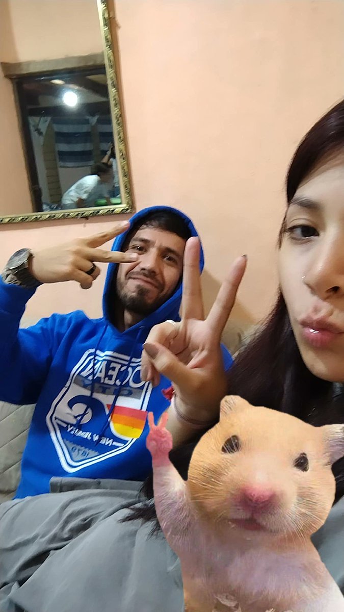 milavalda's tweet photo. Pasan que cosas😋 https://t.co/xvMdAGvM50