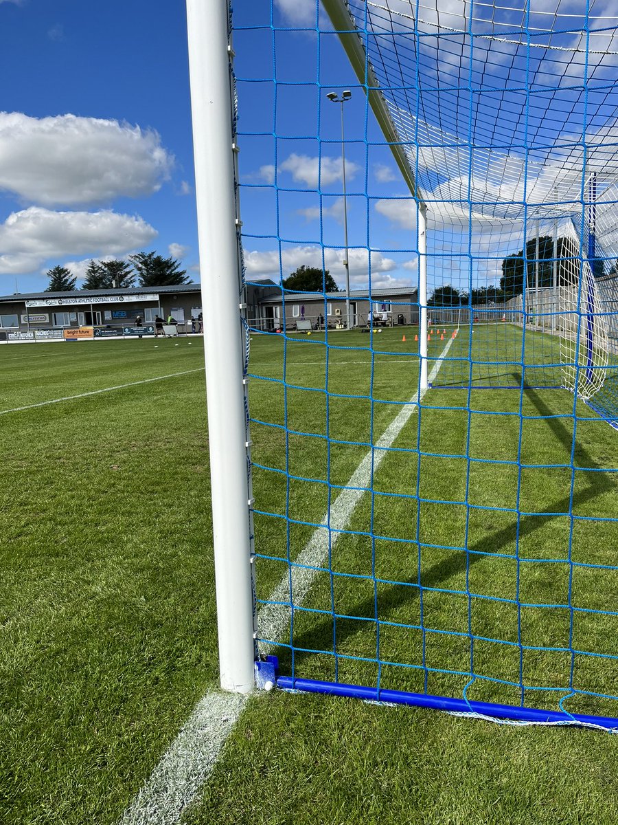 Goal_Mass's tweet photo. 45 mins before ko @VitalityWFACup at #KellawsyParc @HelstonWomen v @CreddyAFC Women Pitch looking superb, warm ups ready, hoping #HelstonWomen can keep the #FACupFever in town bubbling. Good luck @PaulParfitt4 &ladies ..โฝ๏ธ๐๐ https://t.co/QyLpEZc72h